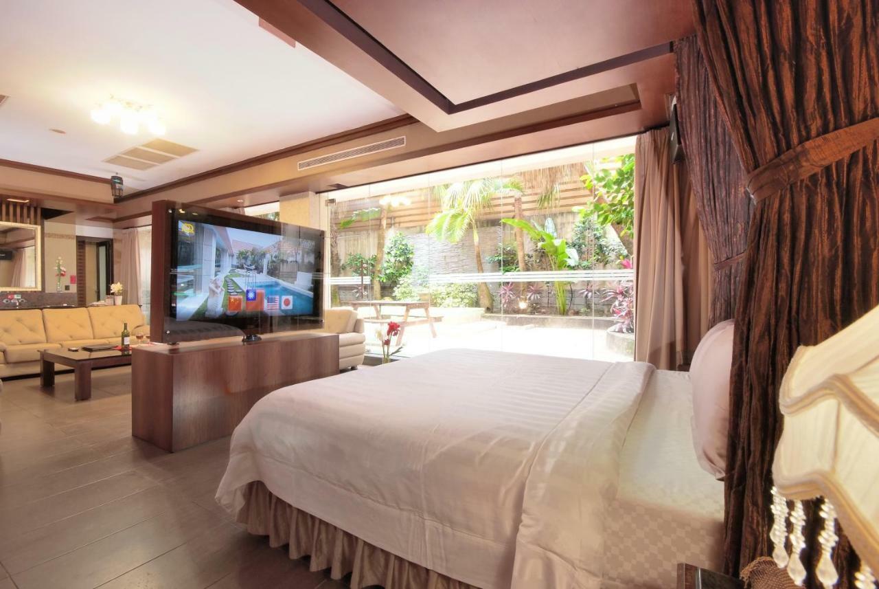 Q Motel精品旅館 Tucheng Exteriör bild